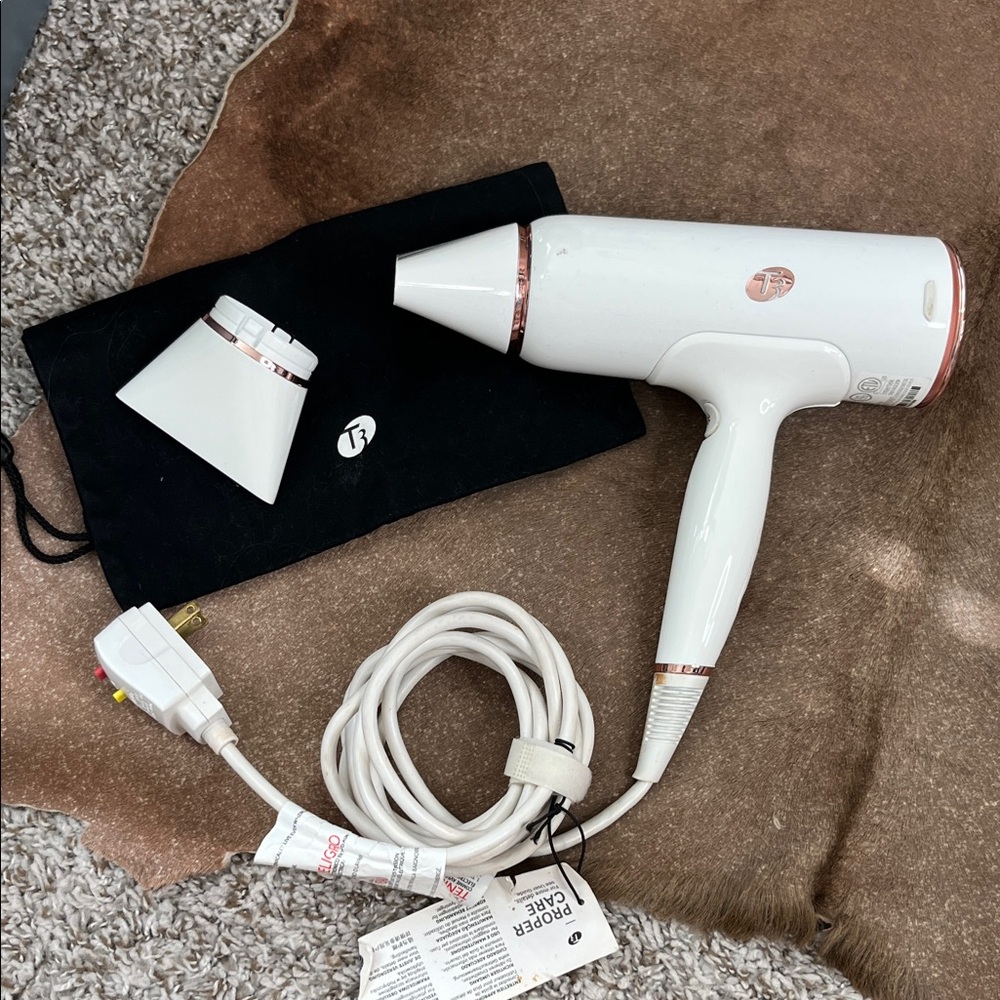 T3 Micro 76820 Blow Dryer Hair Dryer Pouch 2 Attachments